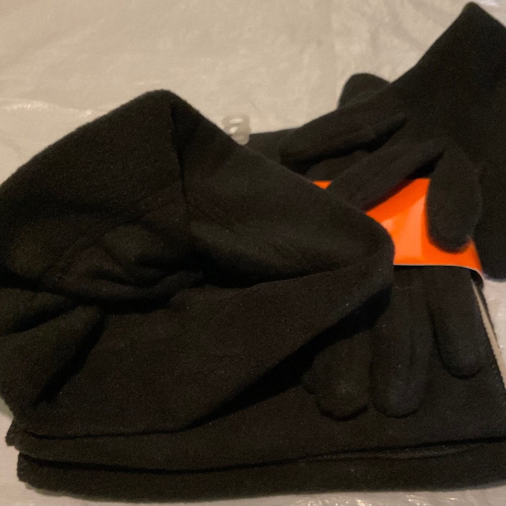 JOE FRESH HAT GLOVES SCARF BRAND NEW SET BLACK brand new